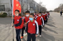 小學(xué)生走進華紡  “第二課堂”感知面料與生活